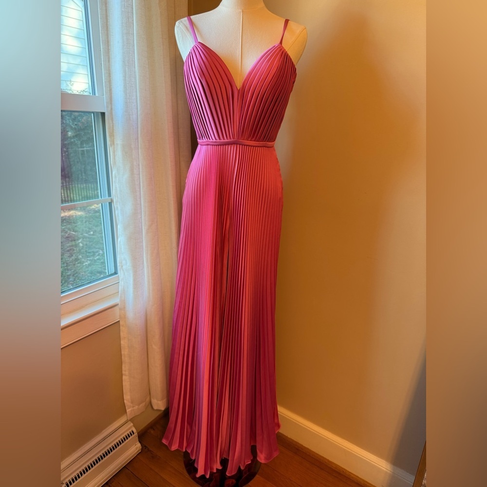 IEENA for Mac Duggal Pink Pleated Plunge Neck Wide Leg Jumpsuit - Picture 3 of 7